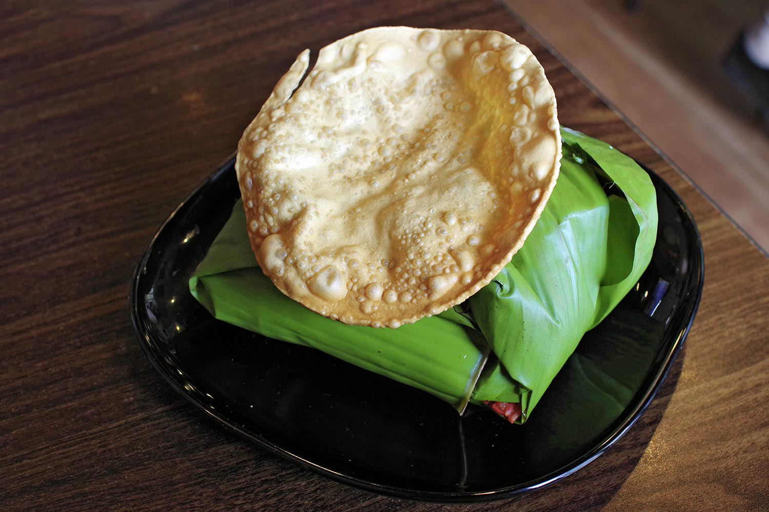 スリランカカレーのバナナリーフ包み