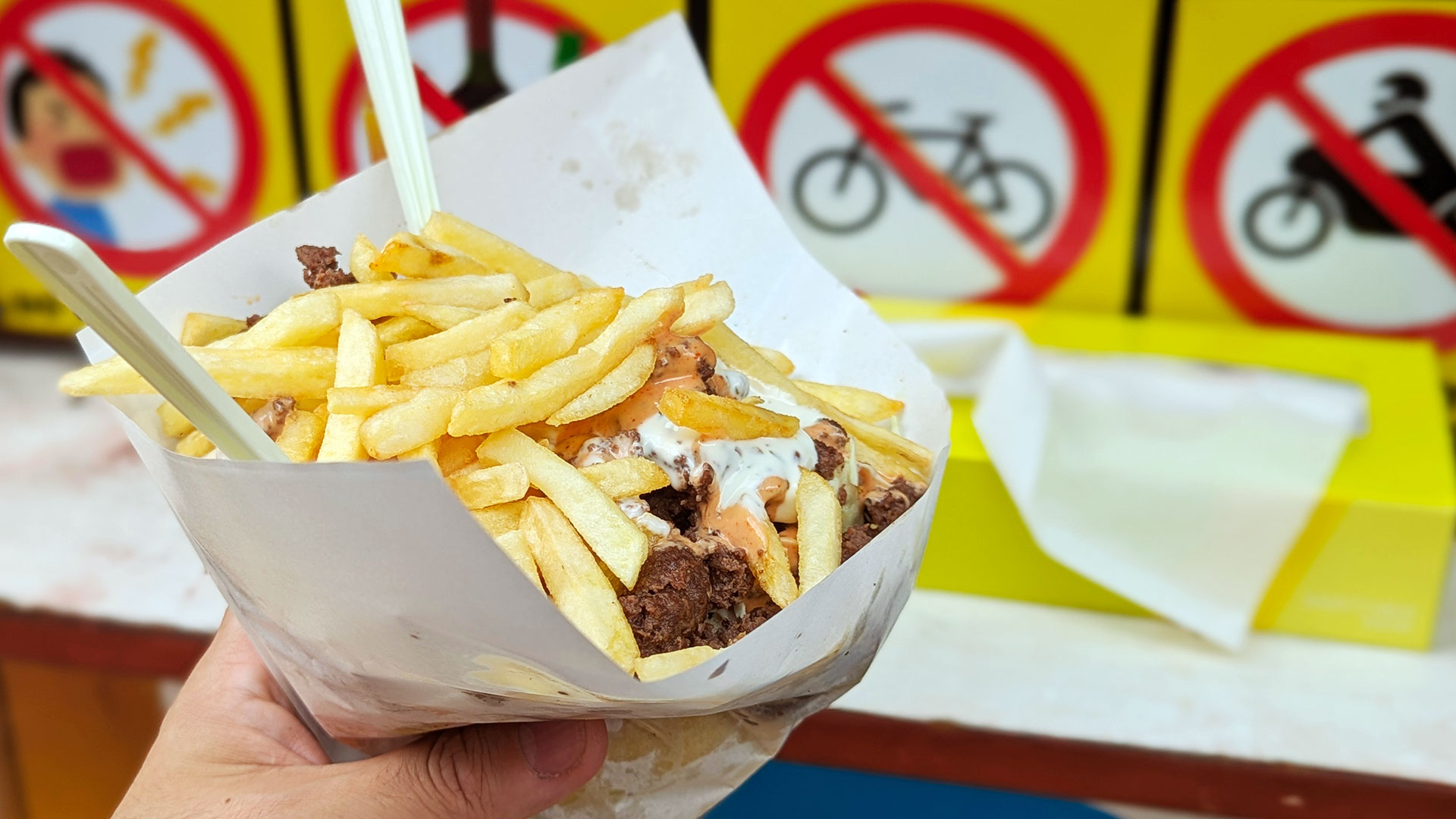 東京トップクラスの豪快さ！大久保「エフェリフ ケバブ（EFELIF KEBAB）」で味わうヨーグルトソースケバブ
