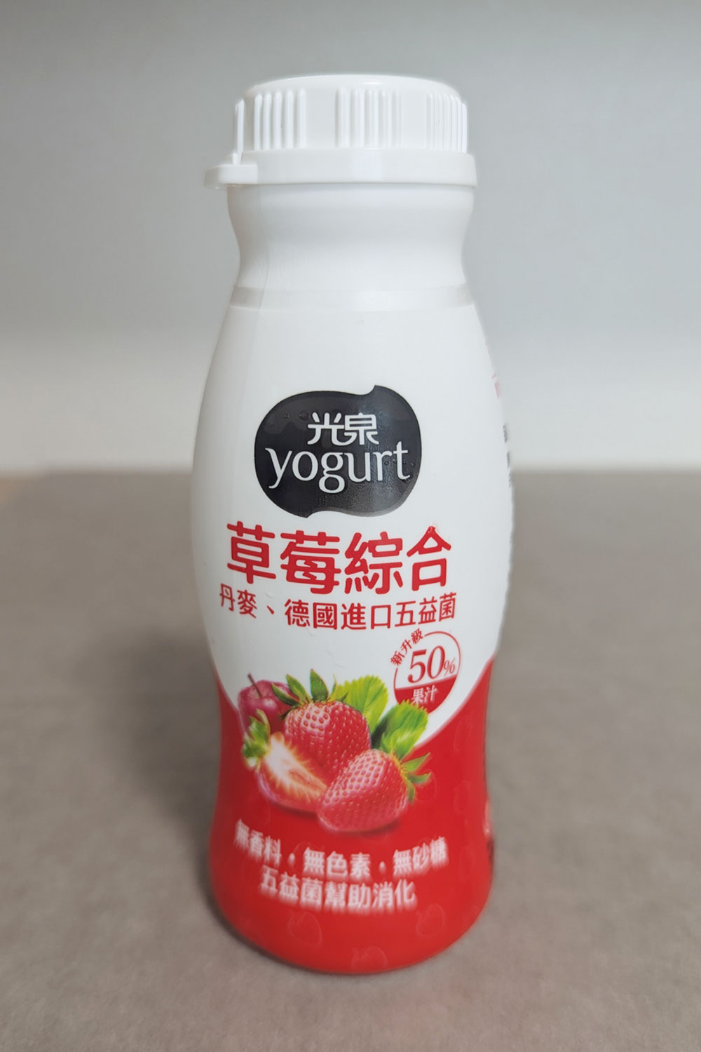 光泉草莓綜合優酪乳（いちご味）