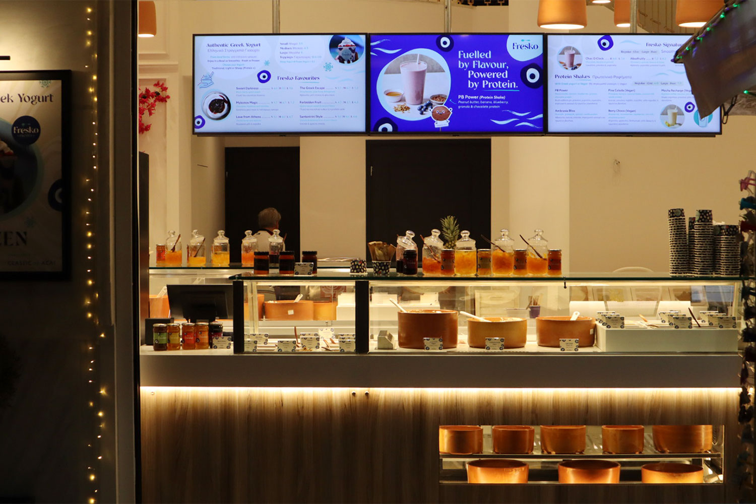 アテネのヨーグルト専門店「Fresko Acropolis」内観