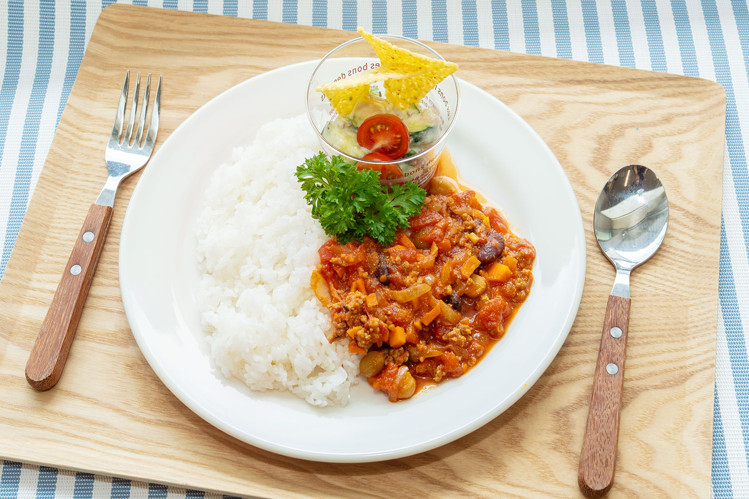 子どもはもちろん親御さんからも「ヨーグルトを料理に使うのは初めて！」という方が多かったものの、「これなら毎日でも食べたい」と完食していました。